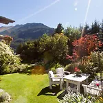 Haus Schuchter Pensionat 3*