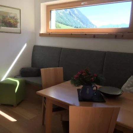 Haus Schuchter Guest house