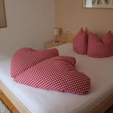 Pensjonat Haus Schuchter Pfunds