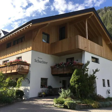 Haus Schuchter Guest house